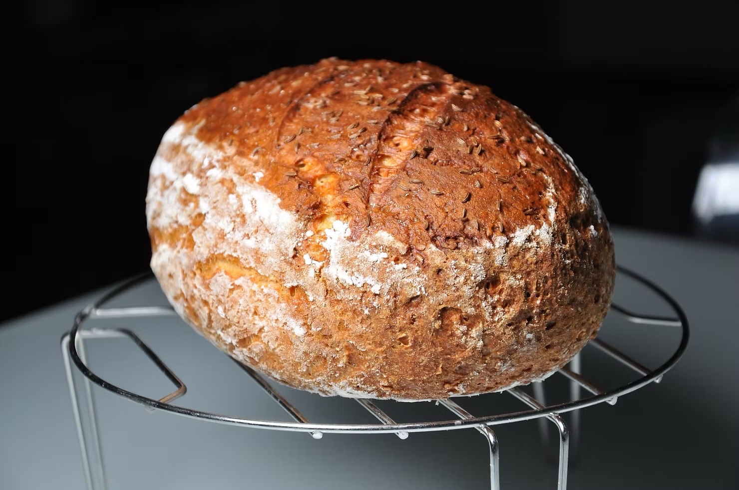 Kmínový chléb 3